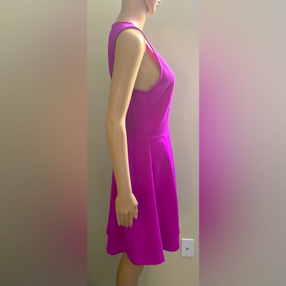 Attention - Picture 2 of 3